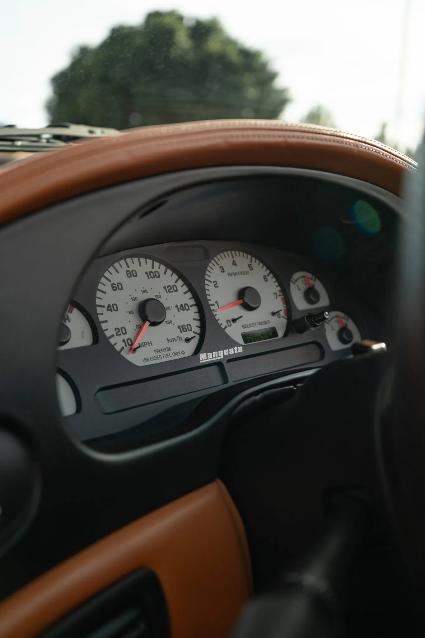 2000_qvale_mangusta_40D26804-54F8-437B-B19F-A8A567C2F854_1_102_o-37278-scaled