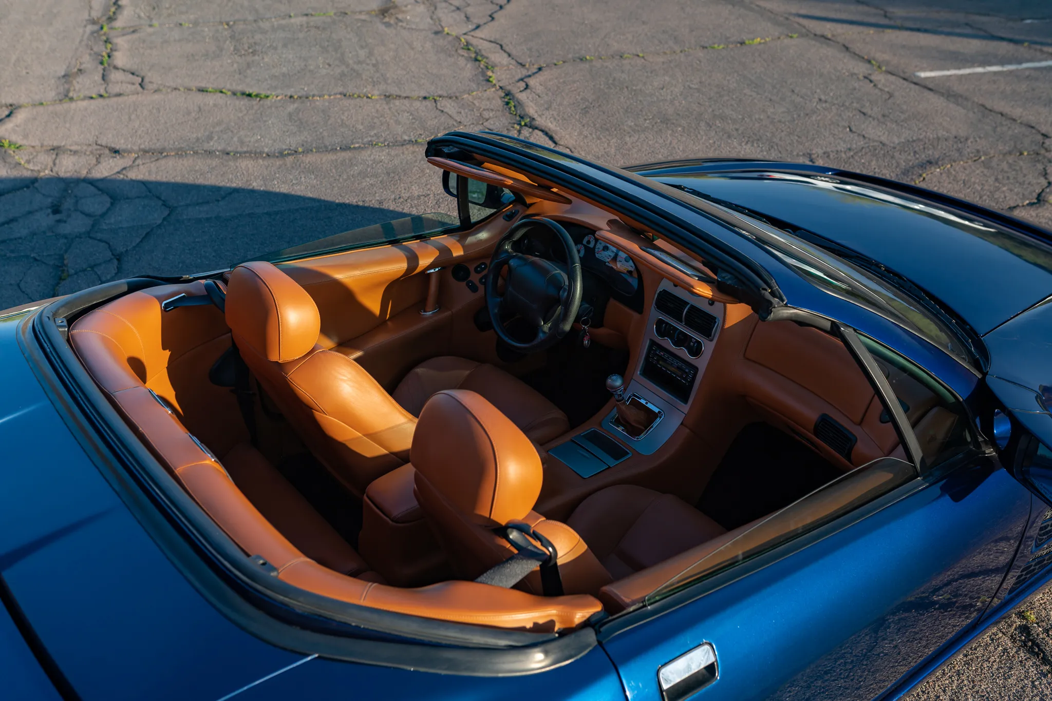 2000_qvale_mangusta_7r302753-73186