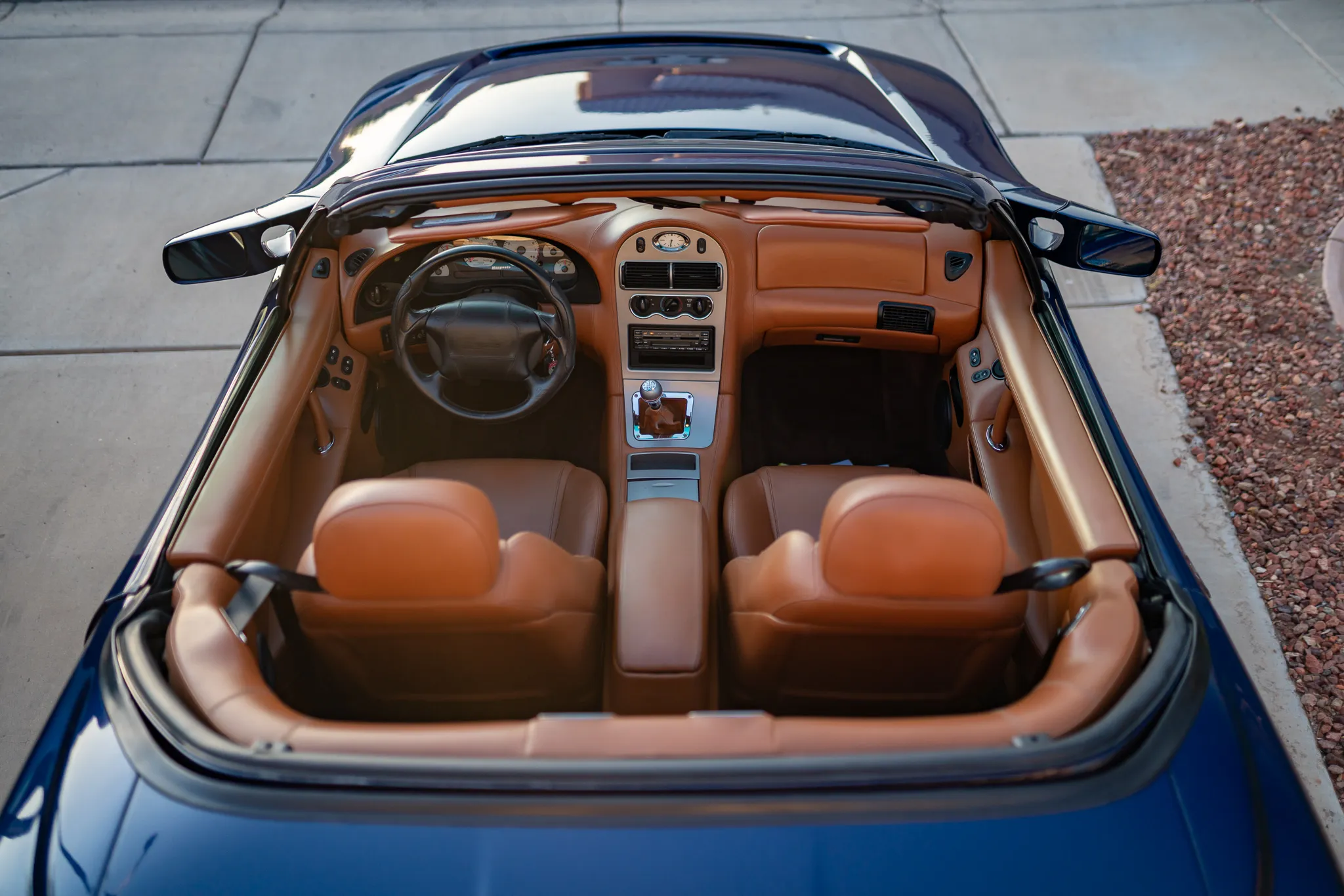 2000_qvale_mangusta_7r302830-73280