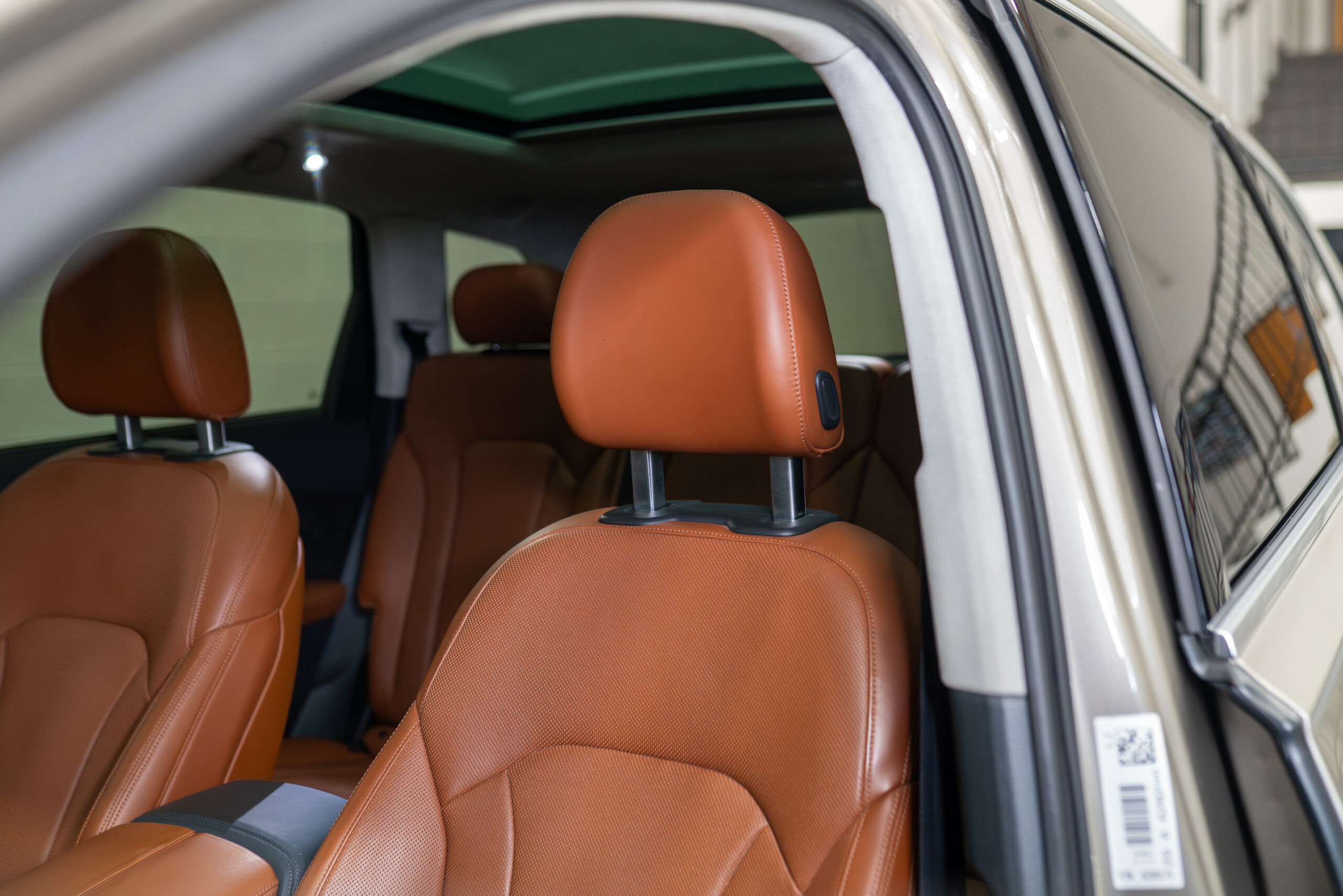 Q7-Interior-041