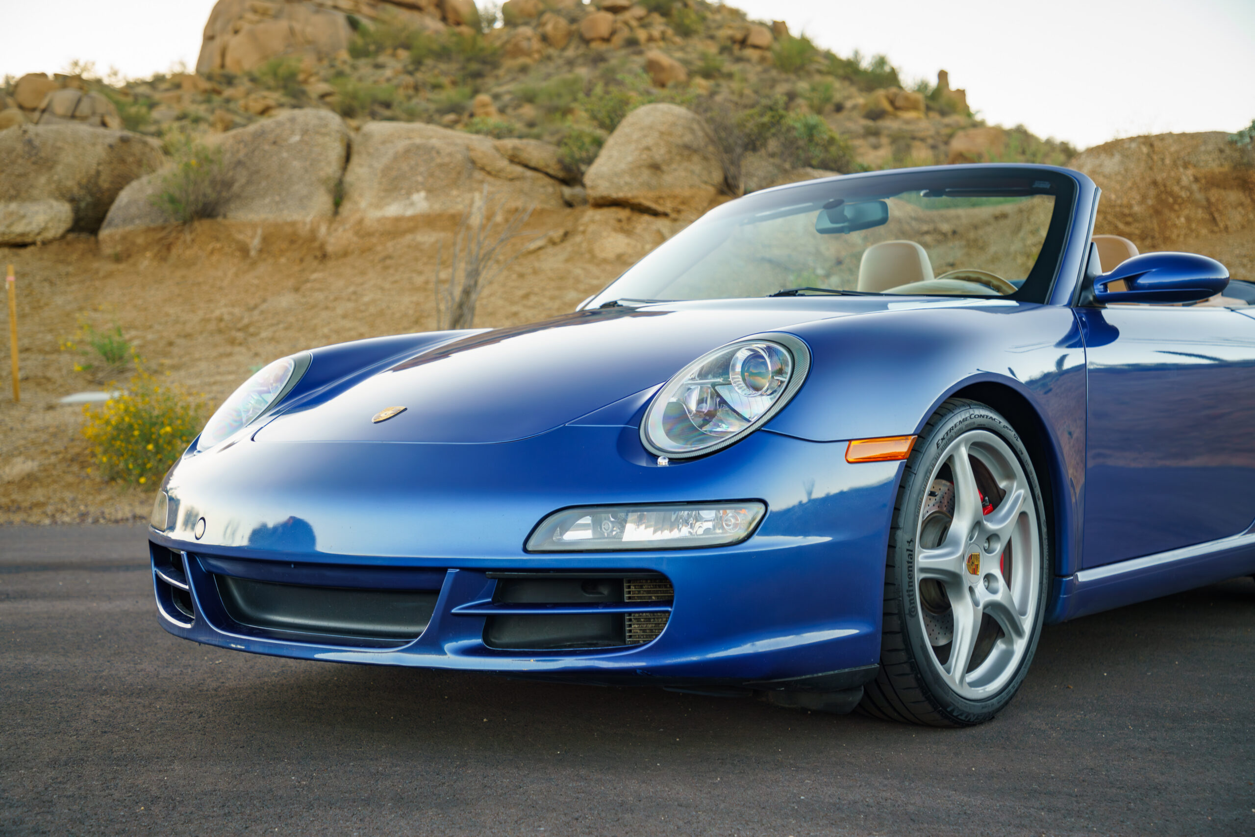 bdcc-blue-997-cab-037