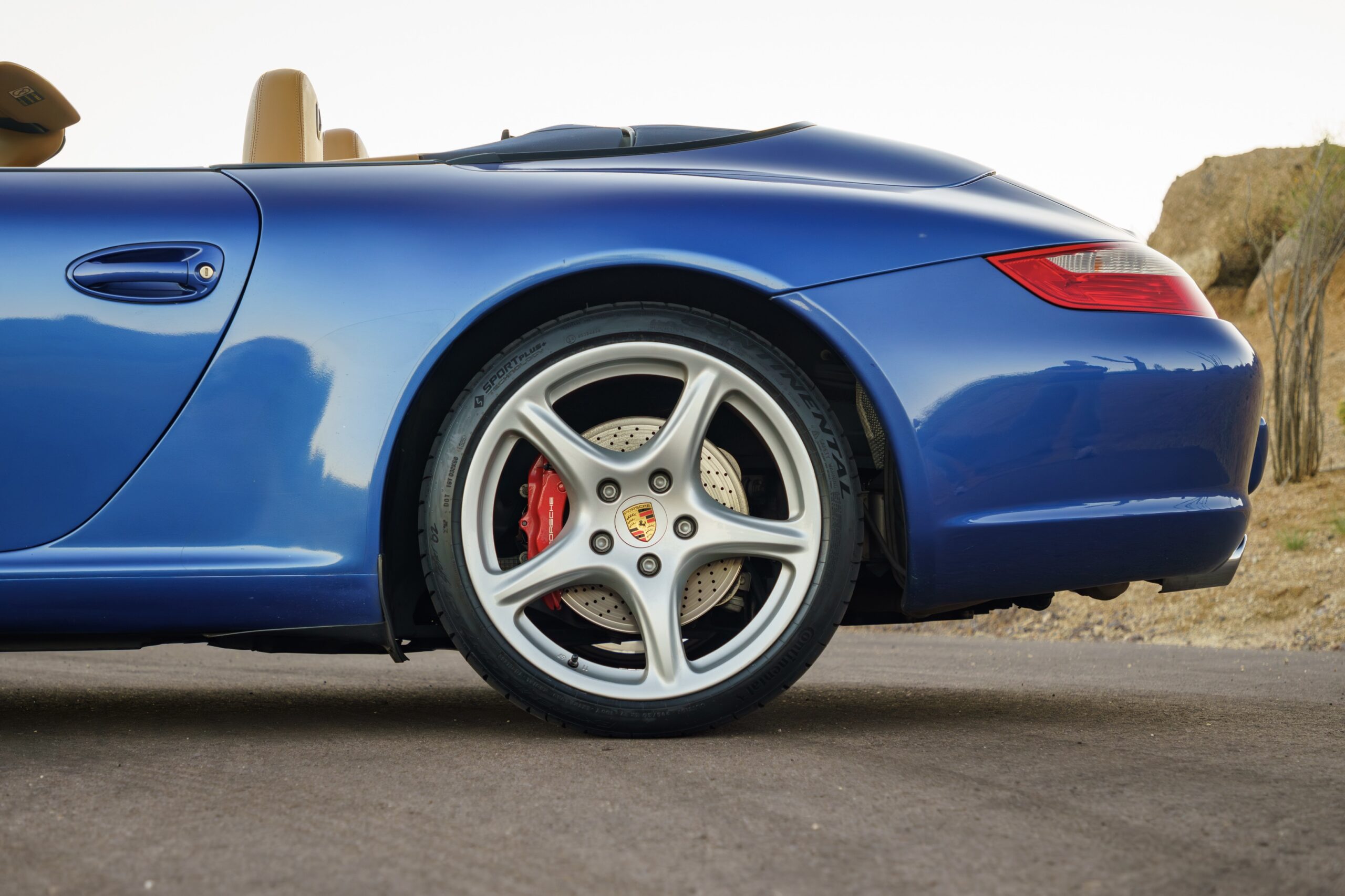 bdcc-blue-997-cab-055